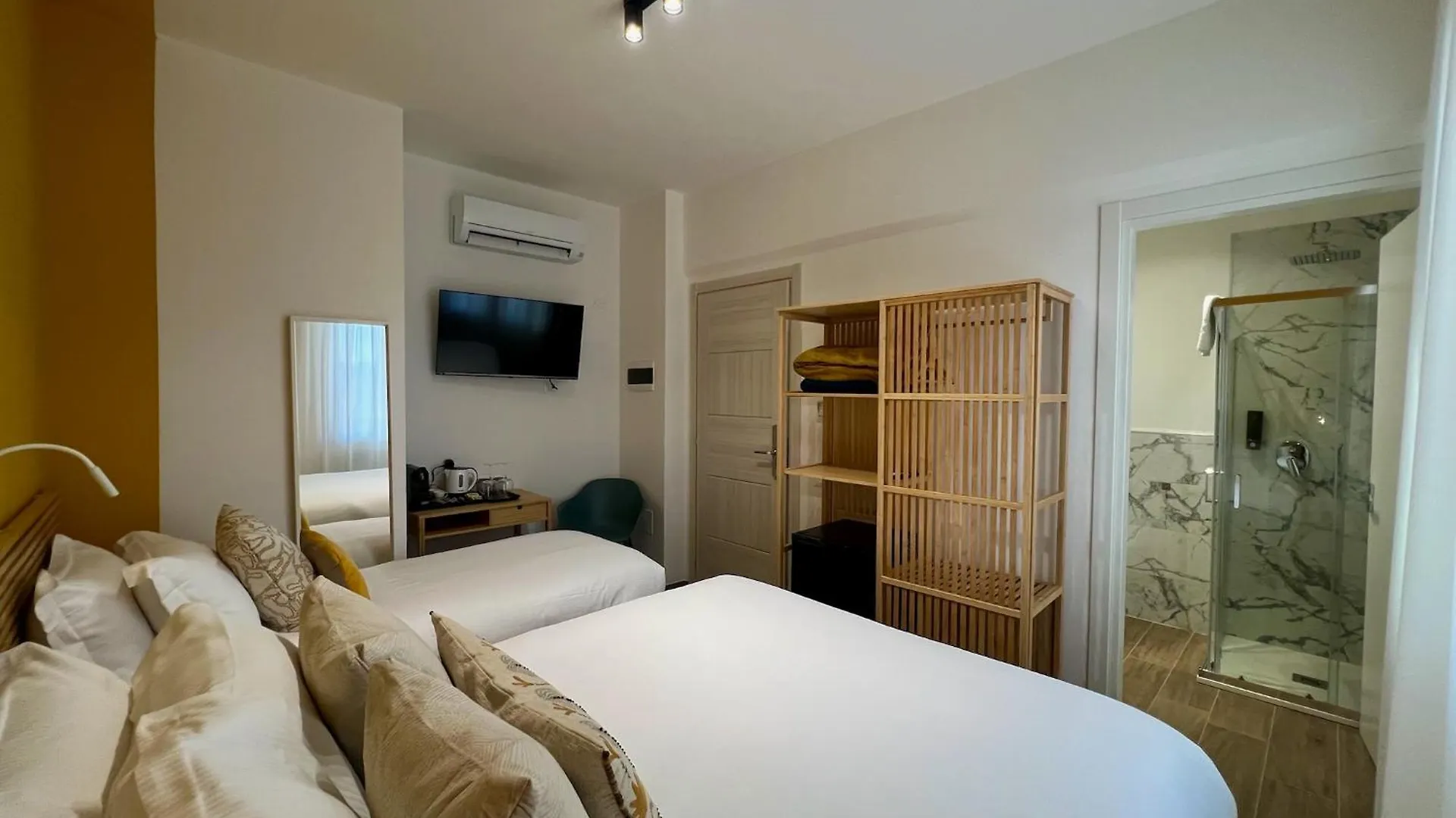 Florentia Boutique Firenze 0*,  Italia